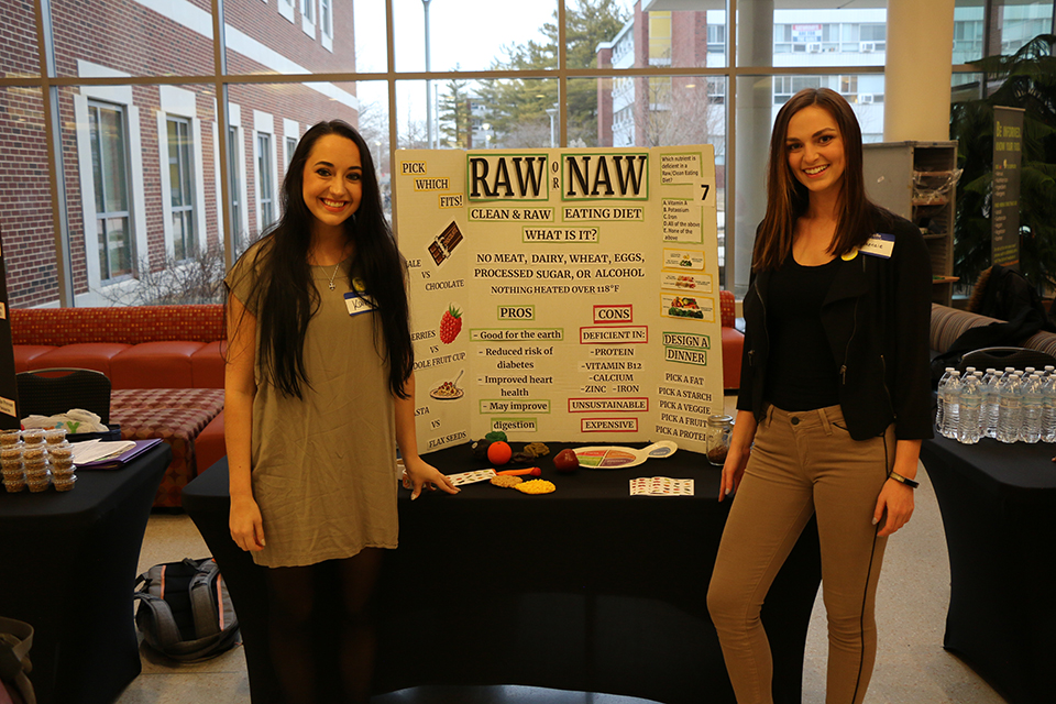 dietetics students at nutrition fair