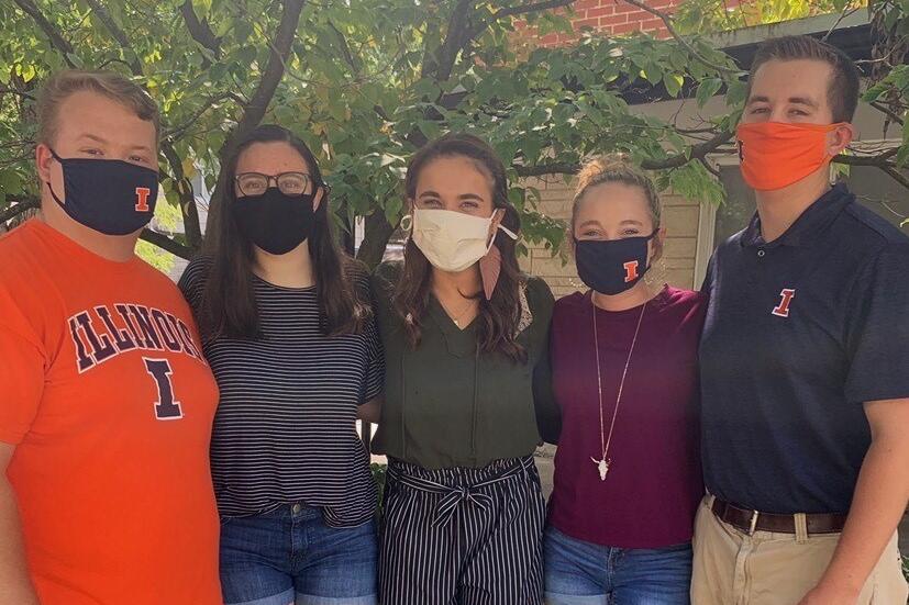 Students together with masks on