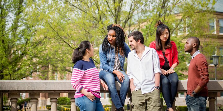 Group of students on the quad.