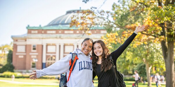 Friends in front of Follinger