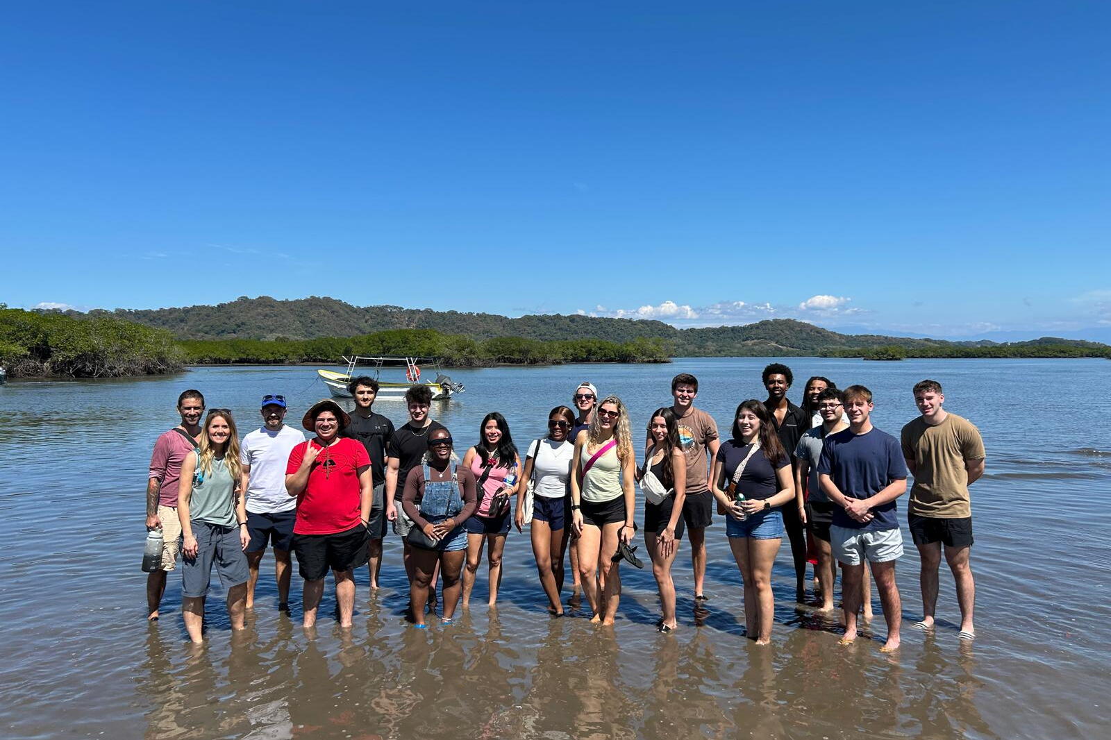 The ACE 243 students in Costa Rica.