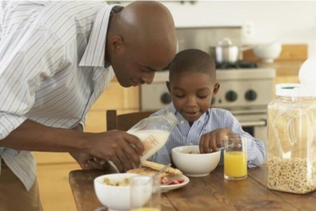 Mealtime with fathers