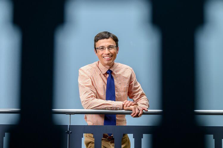 Allen Barton. Photo by Fred Zwicky Allen Barton
