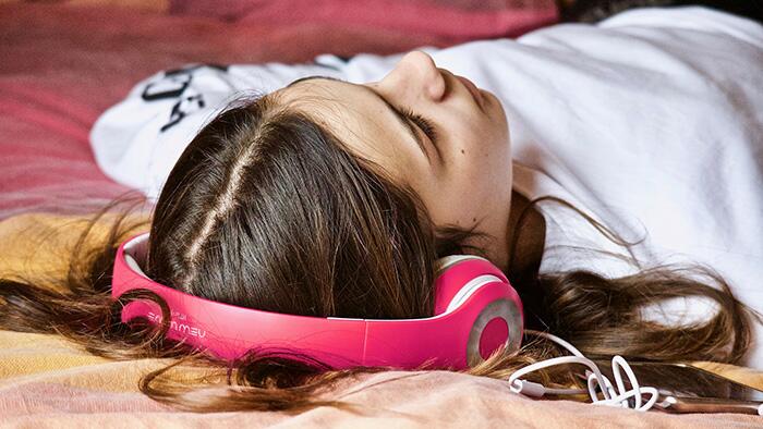 Adolescent sleep problems linked with being bullied