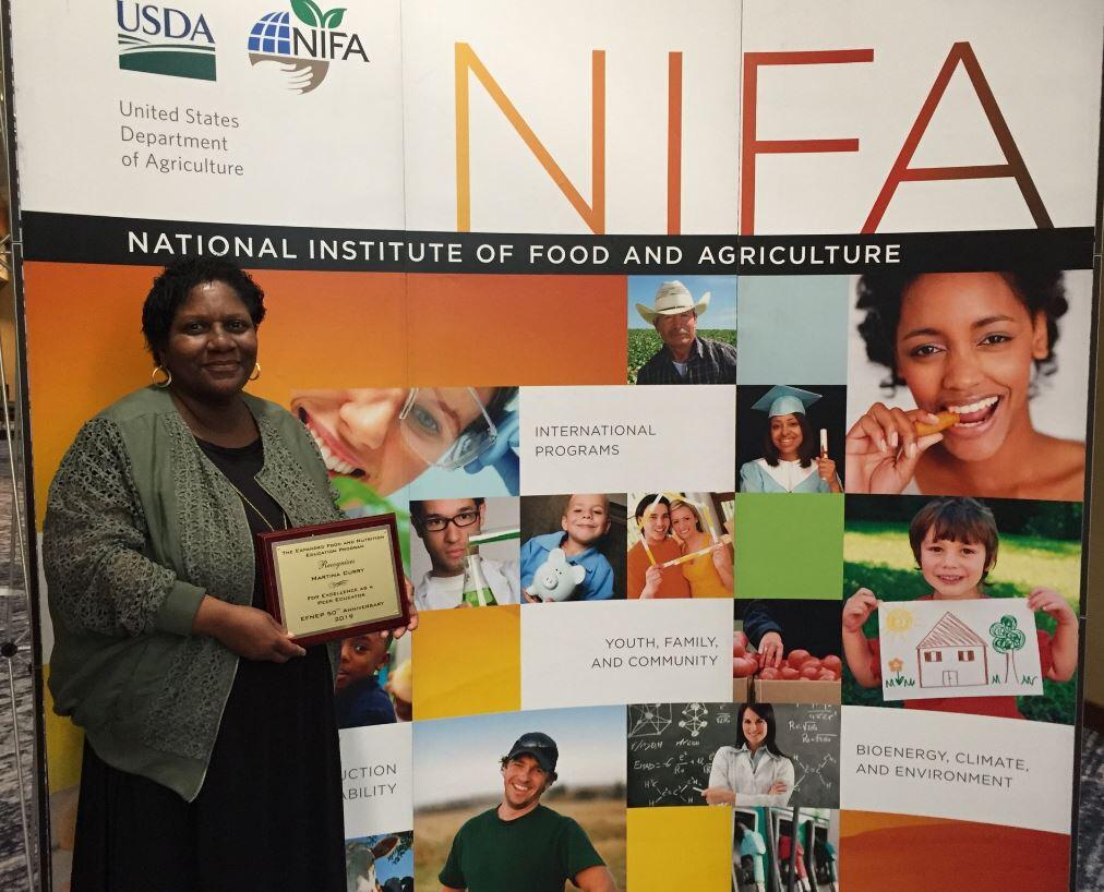 Curry wins NIFA Excellence in Expanded Food and Nutrition Education Program Award 